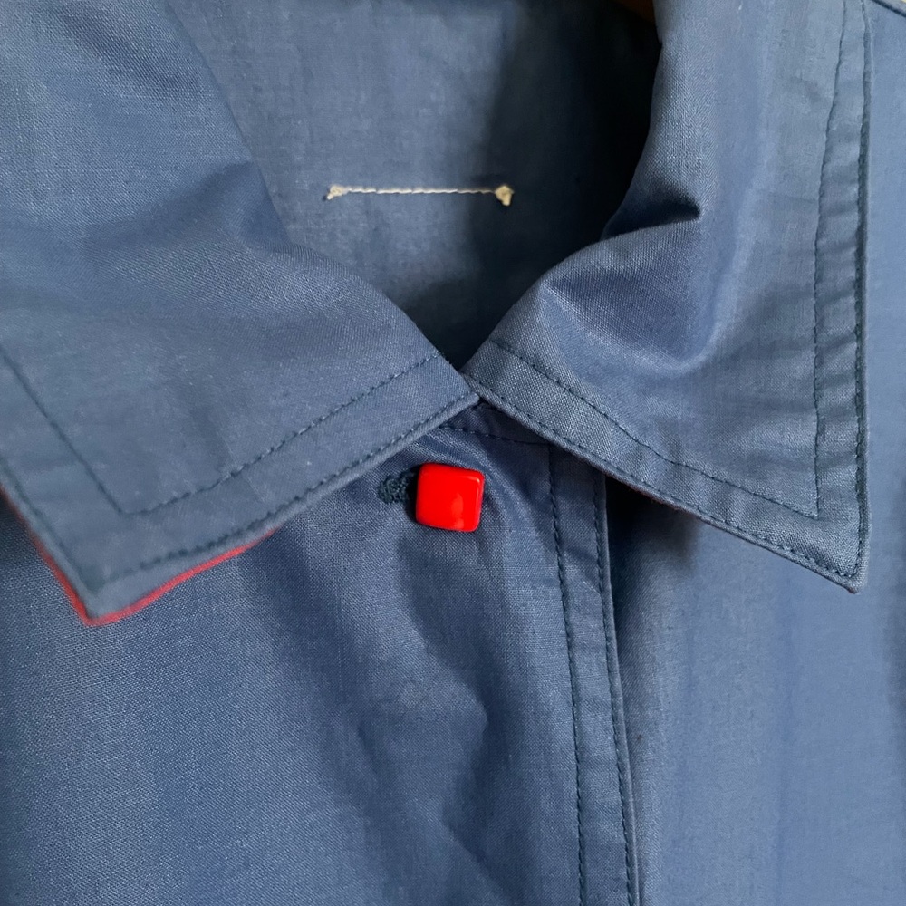 Vintage 1970-80s Blue and Red Sleeveless Button-Up Dress with contrasting detail - Picture 4 of 7